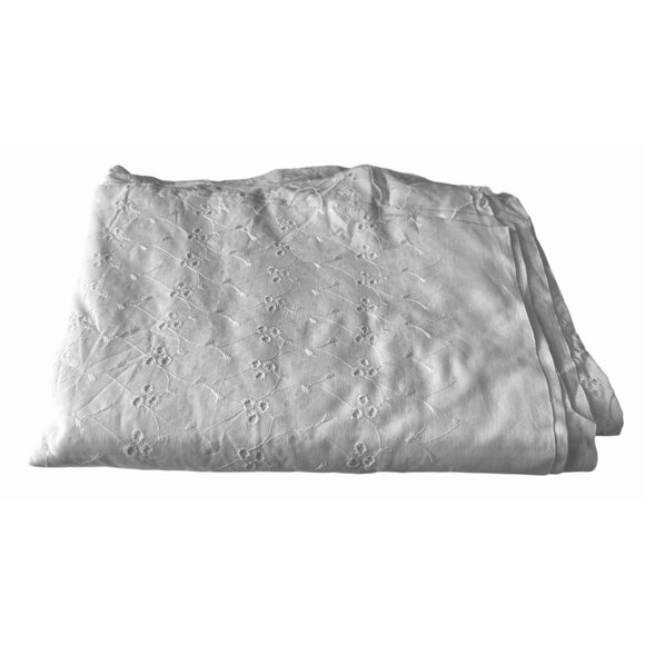 White Cotton Eyelet Lace Fabric Floral Embroidered 3.88 Yards X 44" Sewing - Picture 2 of 8